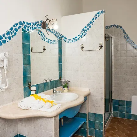 Micali בית הארחה אורוסיי